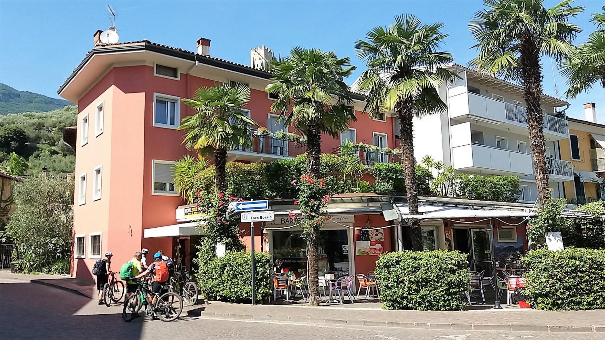 Hotel Sole Holiday Arco Luaran gambar